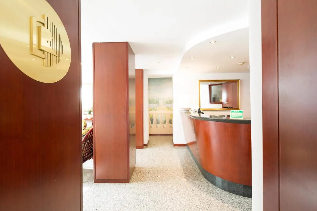 Residence Donatello Milano 4*,